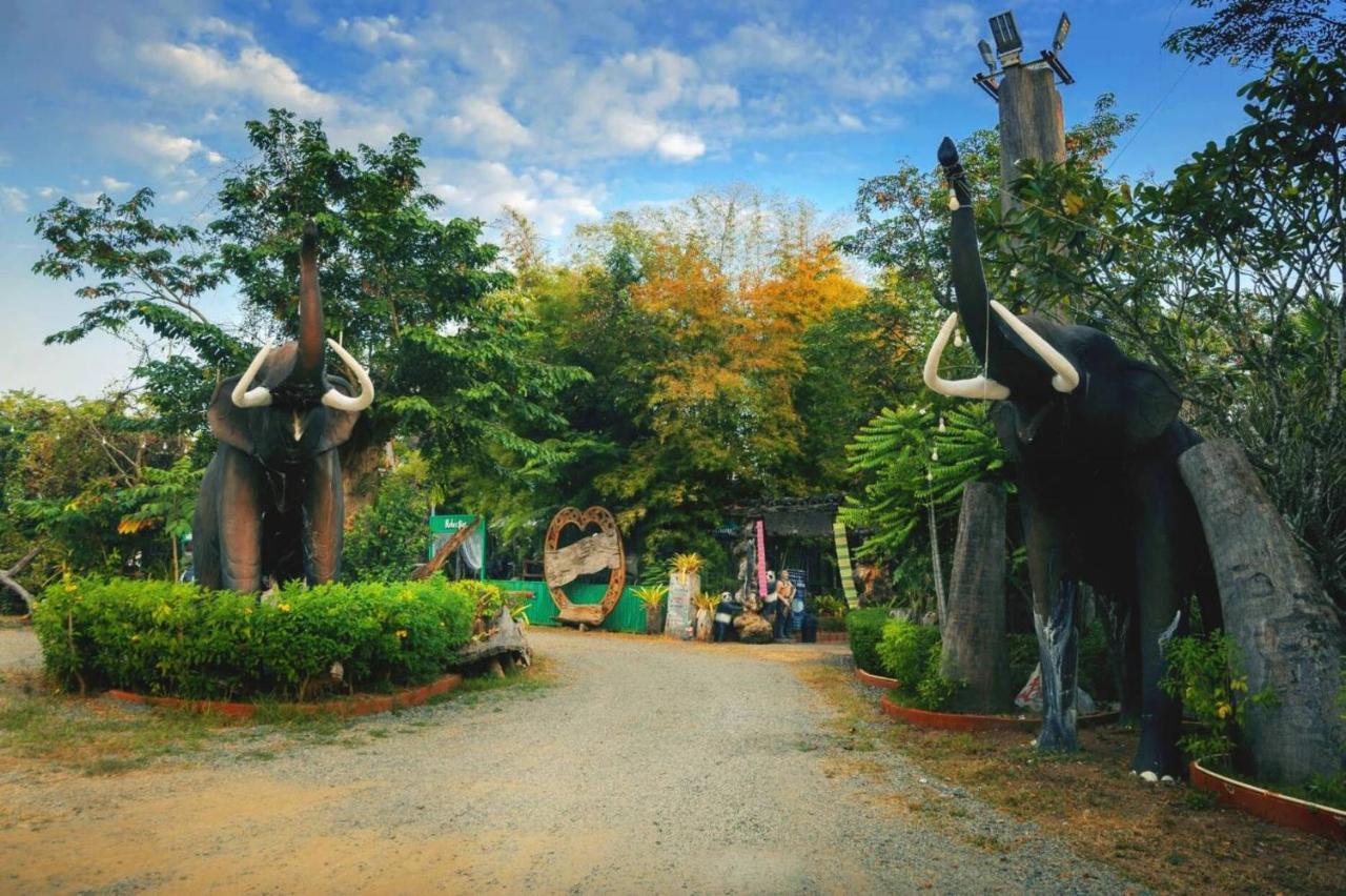Denchai City Resort เด่นชัยซิตี้ รีสอร์ท Phre Kültér fotó