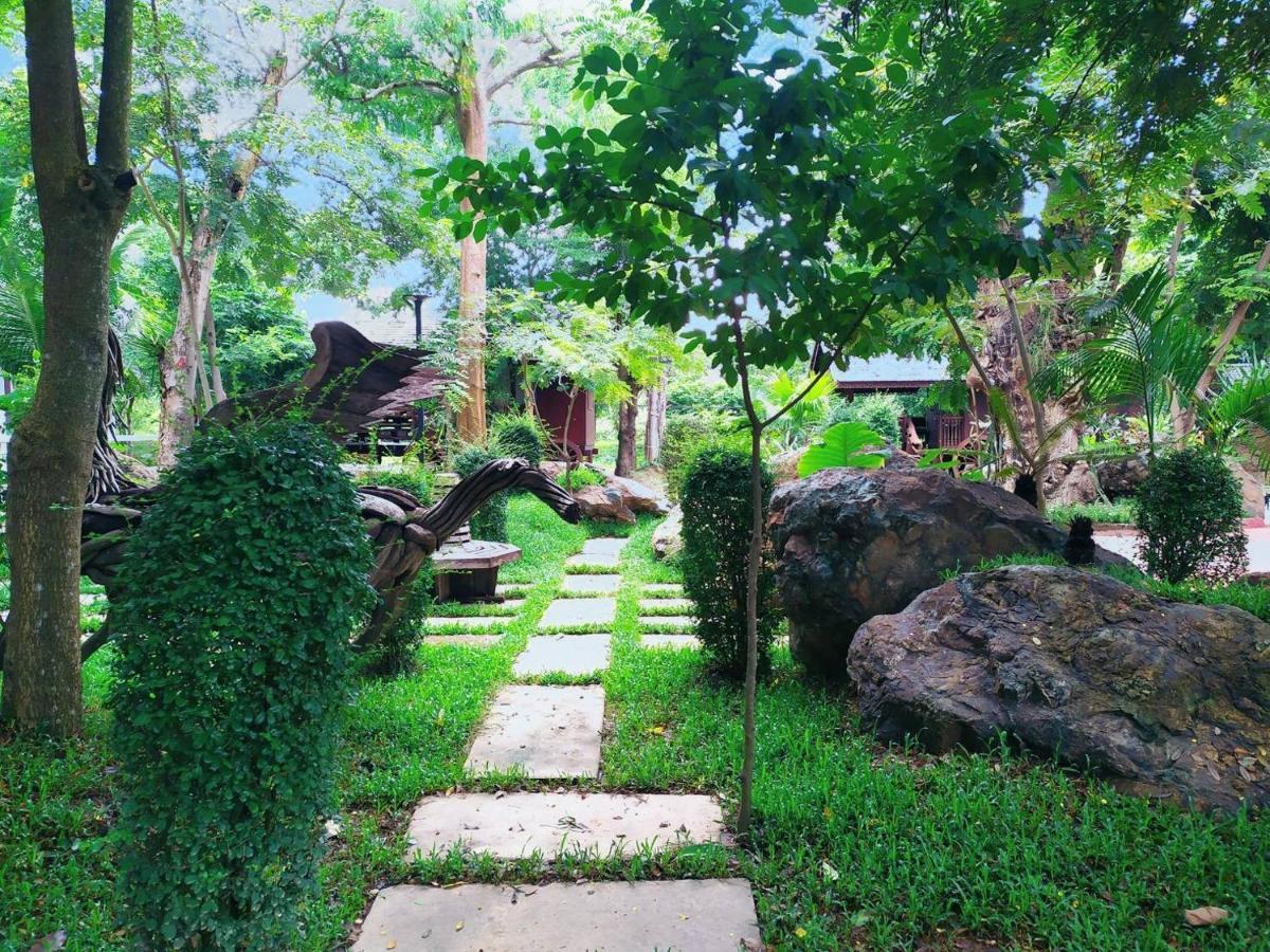 Denchai City Resort เด่นชัยซิตี้ รีสอร์ท Phre Kültér fotó